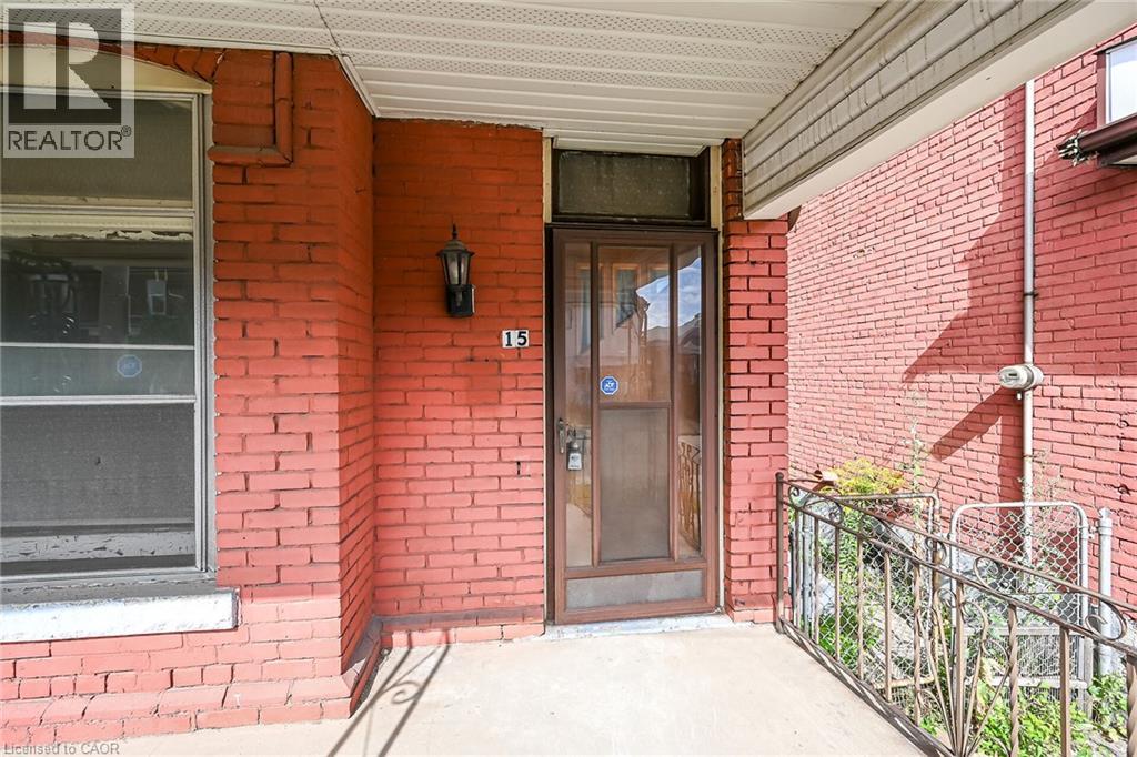 15 Kinrade Avenue, Hamilton, Ontario  L8L 6L5 - Photo 4 - 40858792