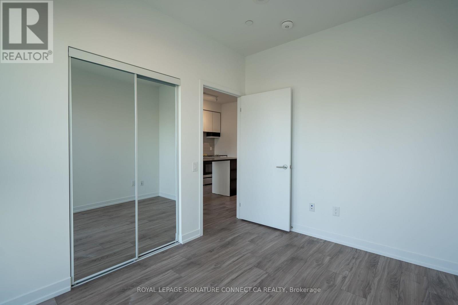 409 - 4065 Confederation Parkway, Mississauga, Ontario  L5B 0L4 - Photo 8 - W13729058