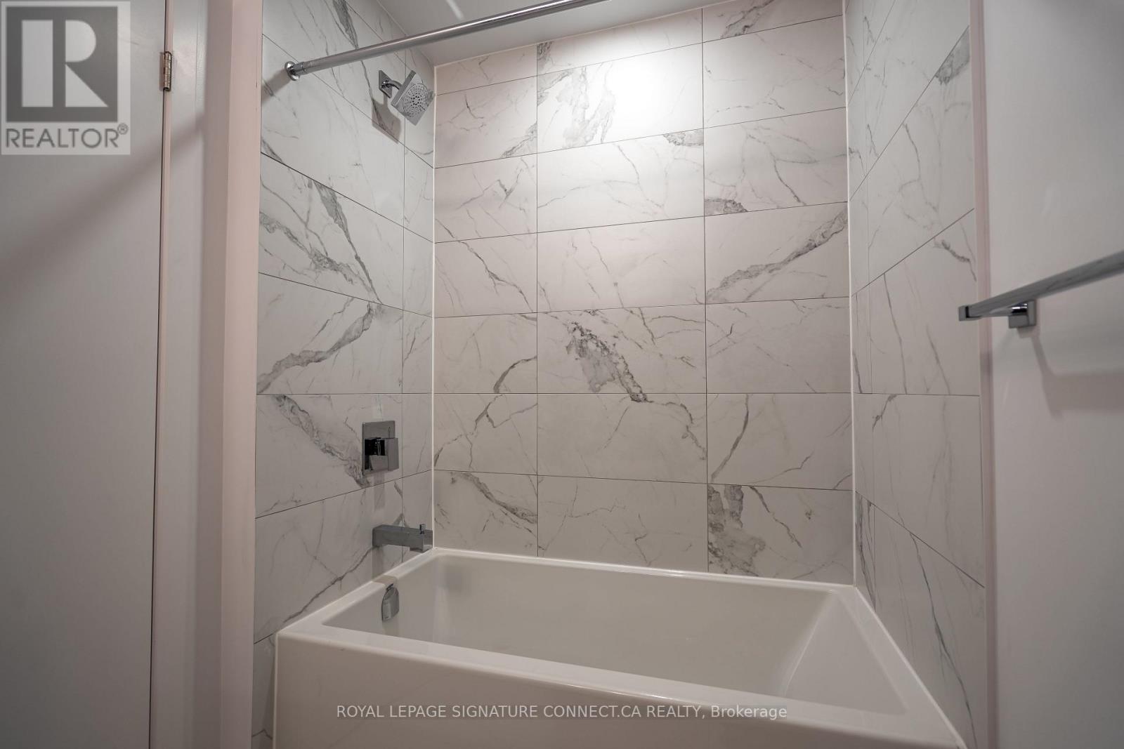 409 - 4065 Confederation Parkway, Mississauga, Ontario  L5B 0L4 - Photo 11 - W13729058