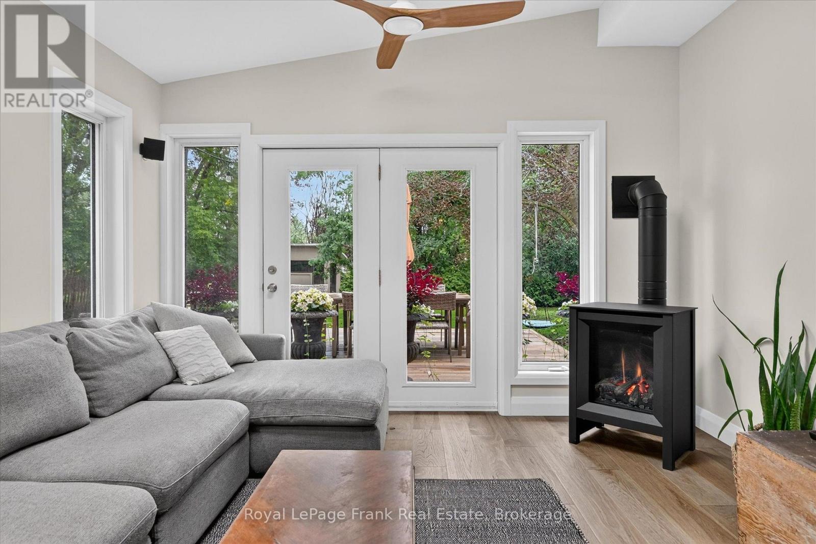298 Cottonwood Drive, Peterborough, Ontario  K9J 6N4 - Photo 5 - X13736356