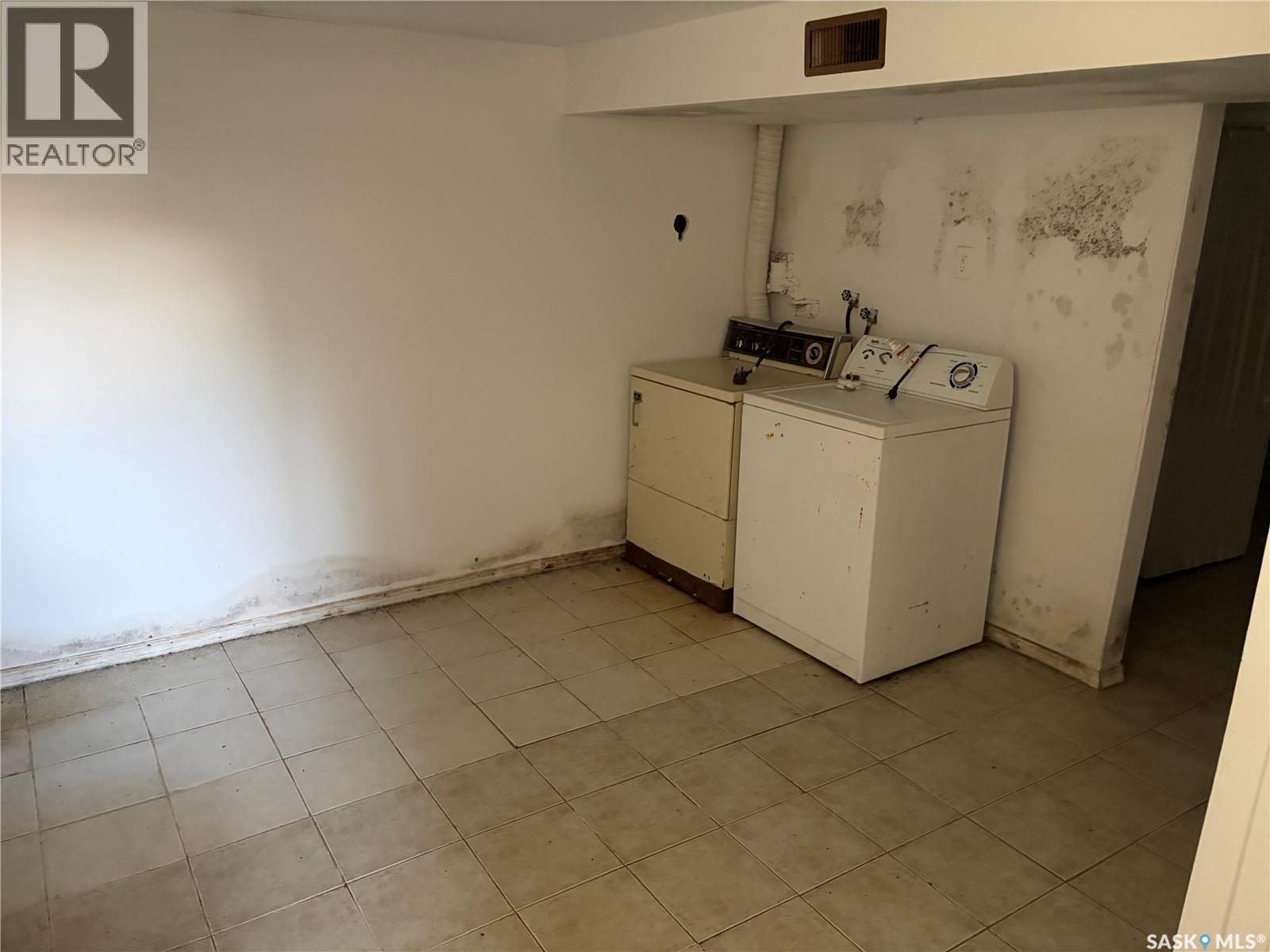 109 1st Avenue N, Young, Saskatchewan  S0K 4Y0 - Photo 14 - SK047223
