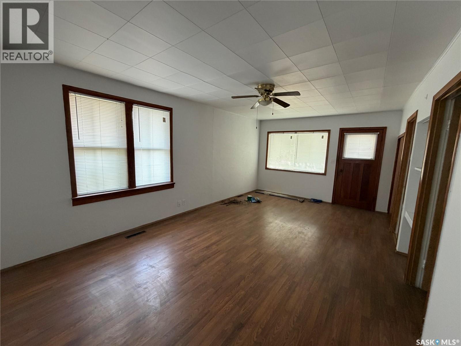 109 1st Avenue N, Young, Saskatchewan  S0K 4Y0 - Photo 6 - SK047223