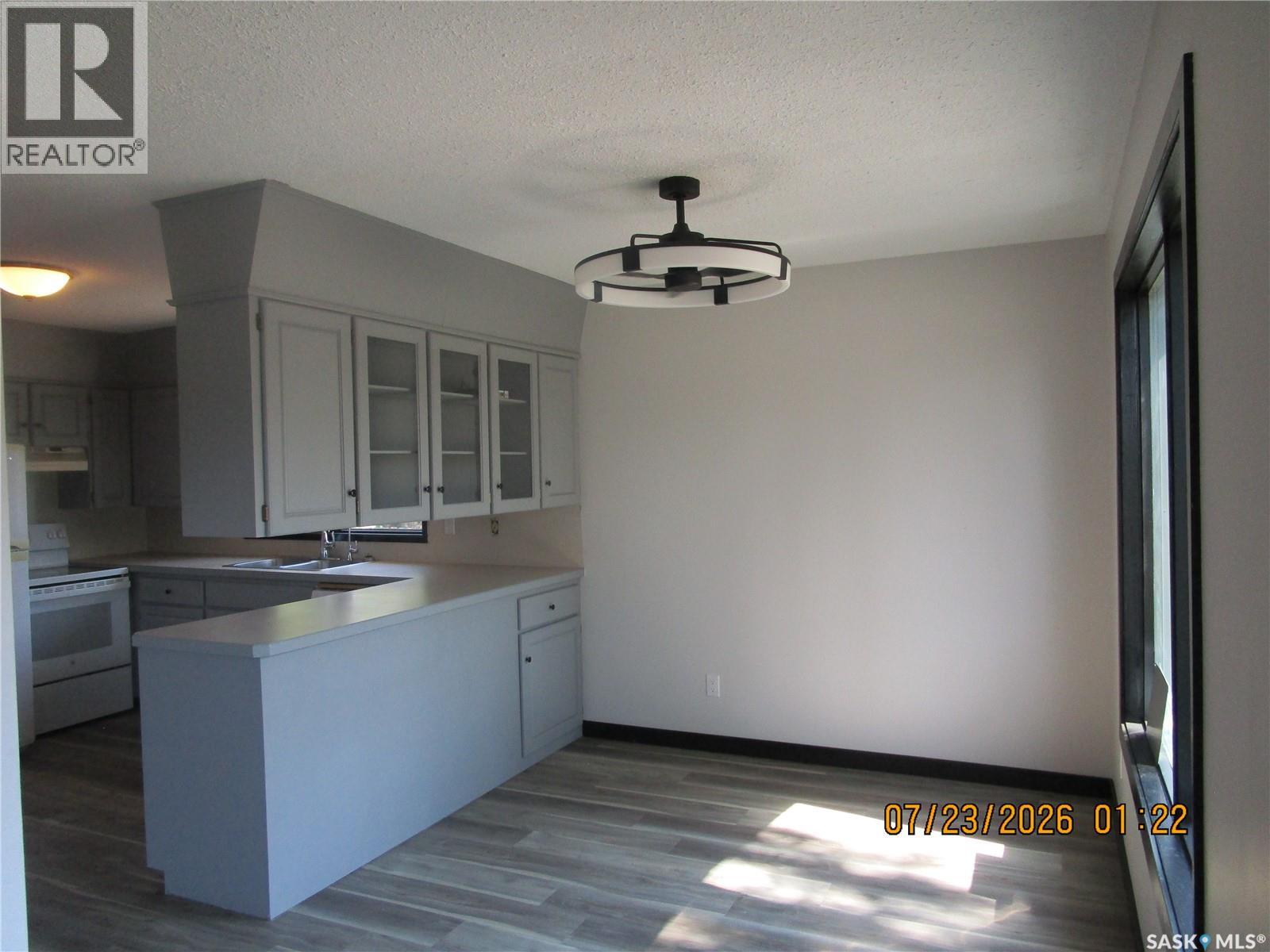226 Westview Drive, Coronach, Saskatchewan  S0H 0Z0 - Photo 6 - SK047107