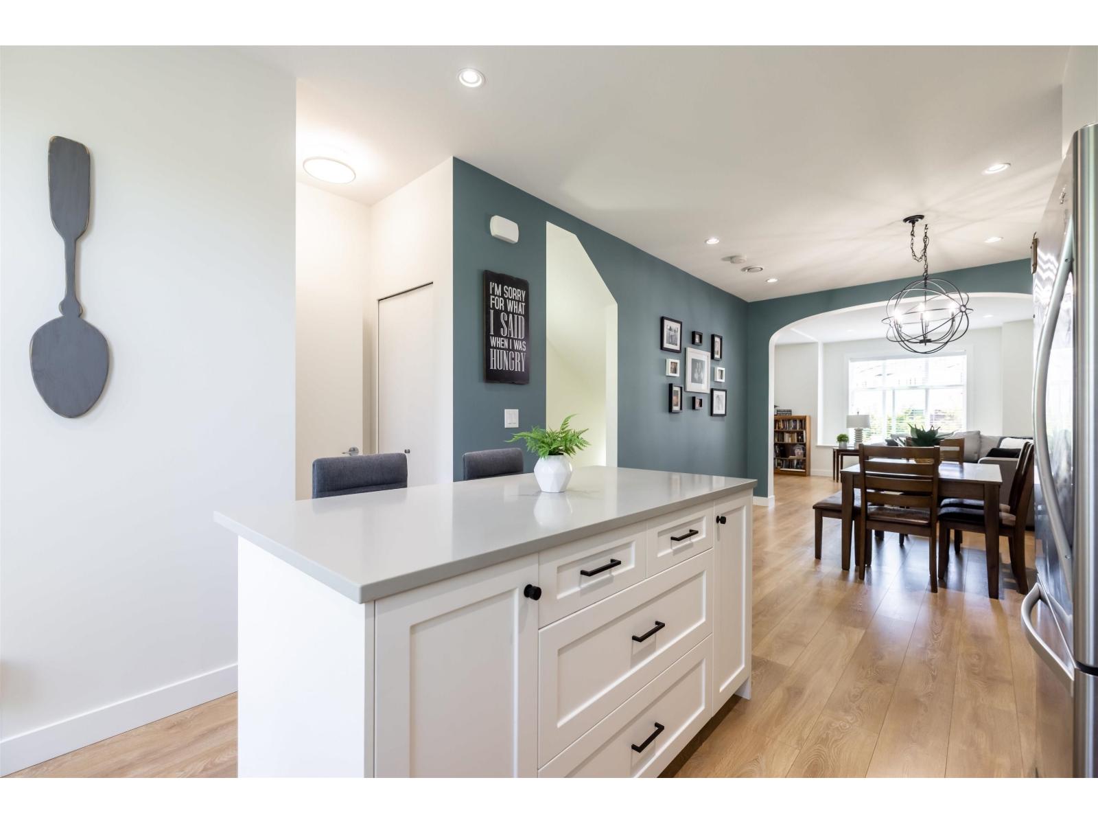 54 27735 Roundhouse Drive, Abbotsford, British Columbia  V4X 0B9 - Photo 10 - R3160150