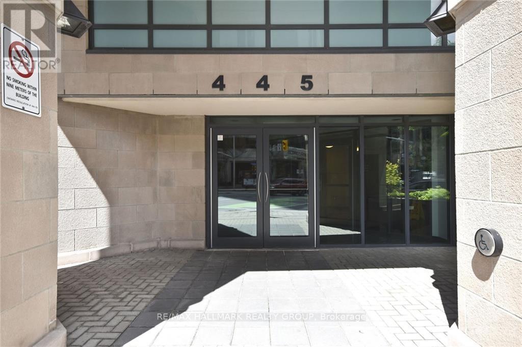 1101 - 445 Laurier Avenue W, Ottawa, Ontario  K1R 0A2 - Photo 2 - X13736364
