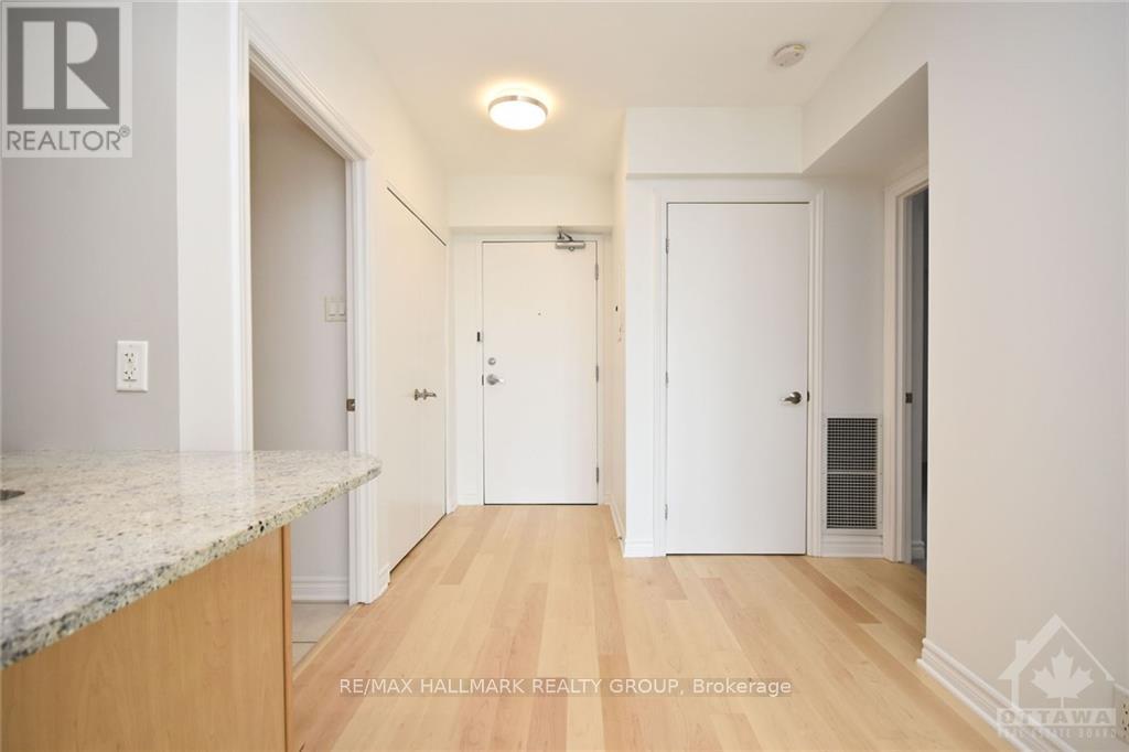 1101 - 445 Laurier Avenue W, Ottawa, Ontario  K1R 0A2 - Photo 8 - X13736364
