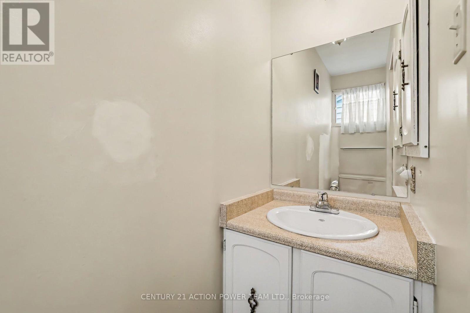 11 Riding Way, Ottawa, Ontario  K2M 1C3 - Photo 18 - X13736448