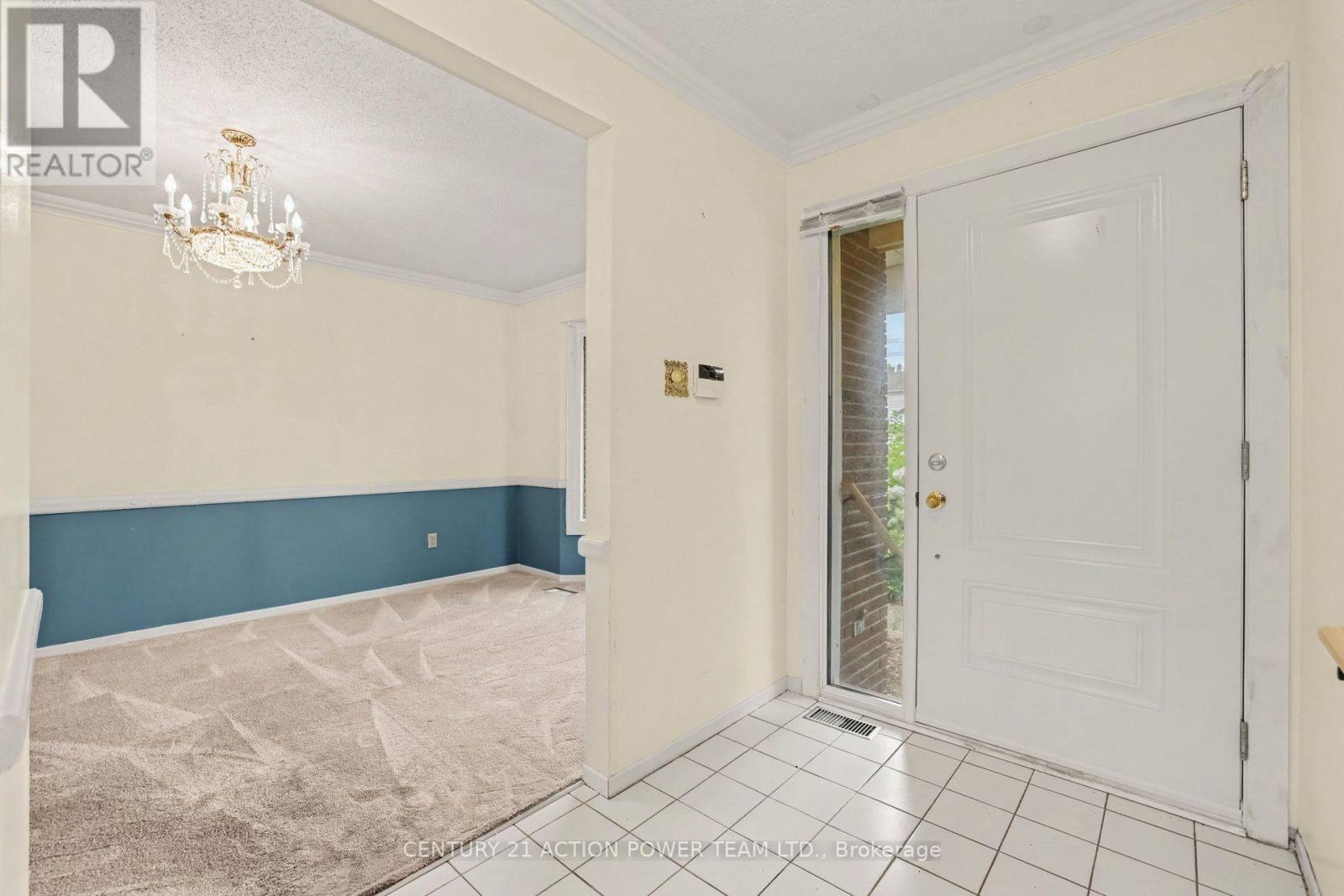 11 Riding Way, Ottawa, Ontario  K2M 1C3 - Photo 4 - X13736448