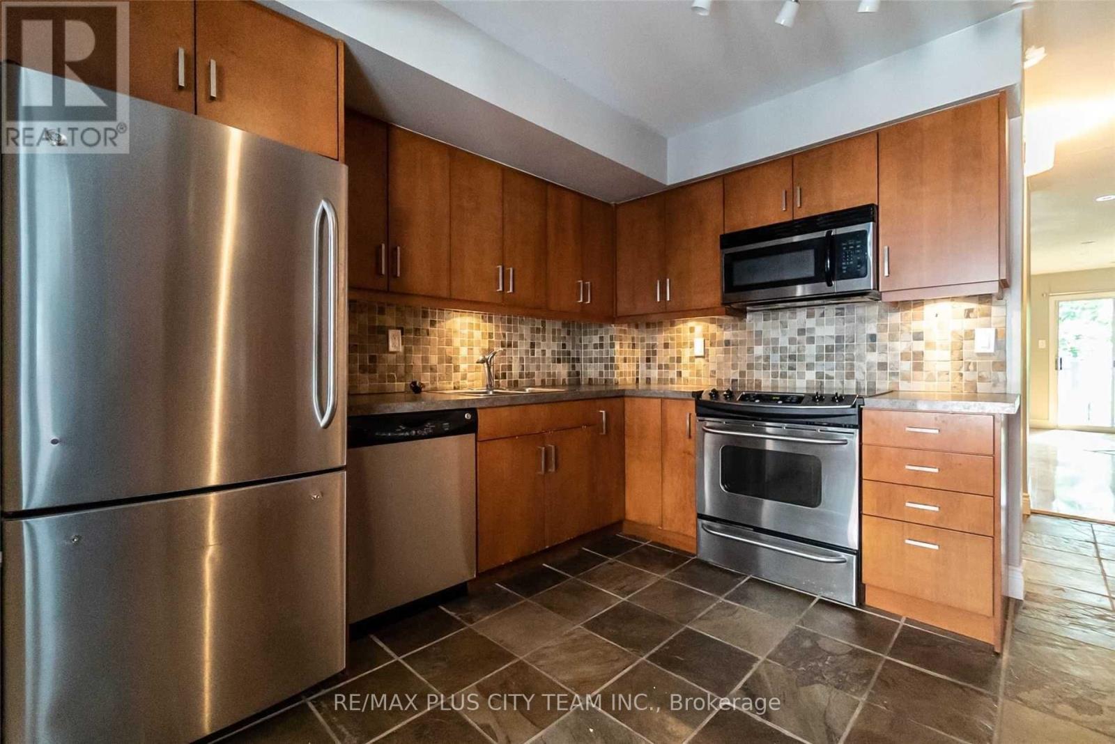 Th 8c - 801 King Street W, Toronto, Ontario  M5V 3C9 - Photo 3 - C13736362