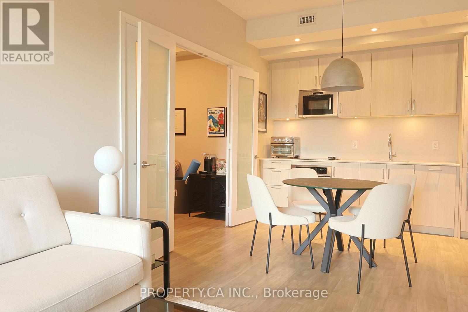 424 - 280 Howland Avenue, Toronto, Ontario  M5R 0C3 - Photo 7 - C13736420