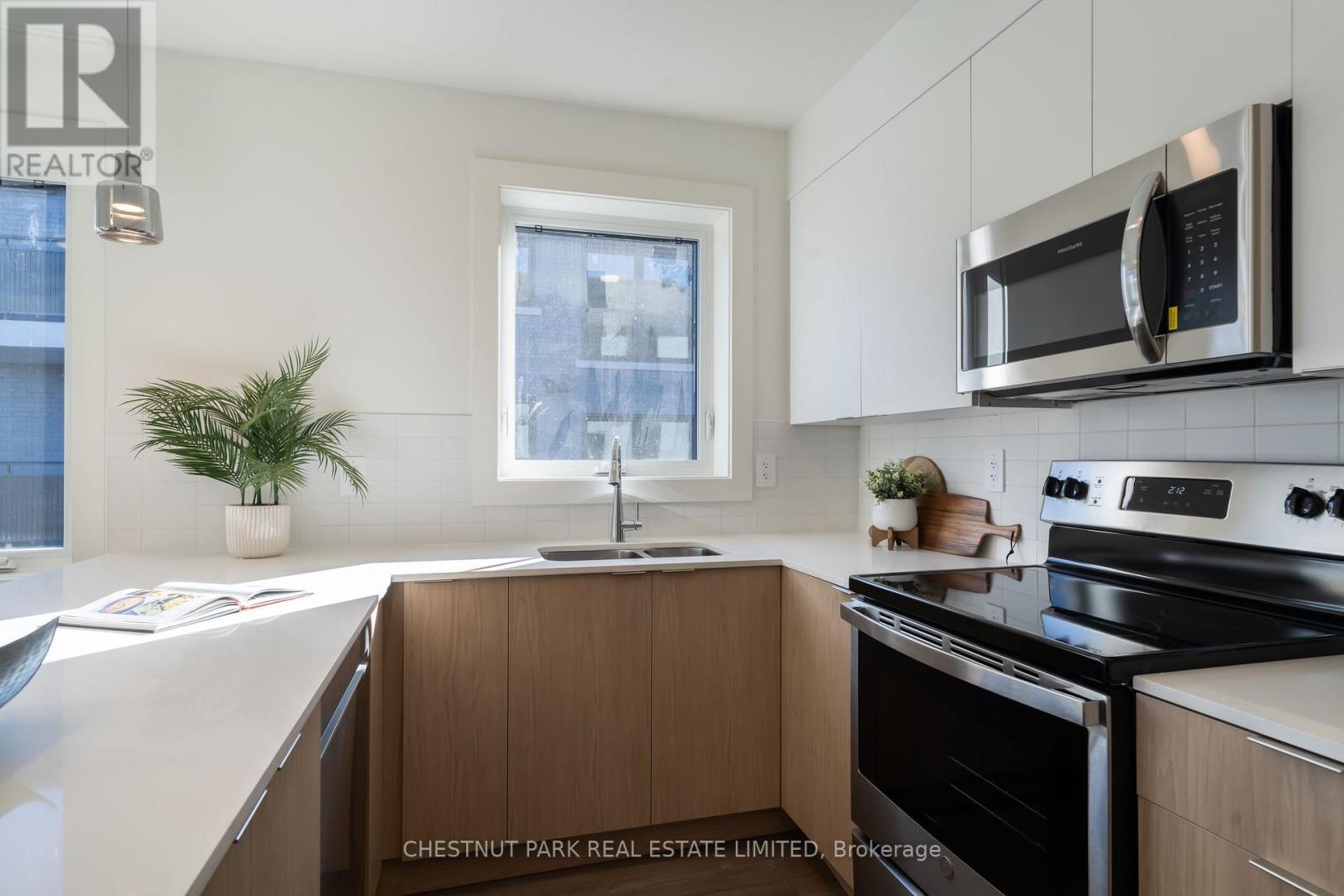5 - 1476 Avenue Road, Toronto, Ontario  M5N 2H7 - Photo 5 - C13736460