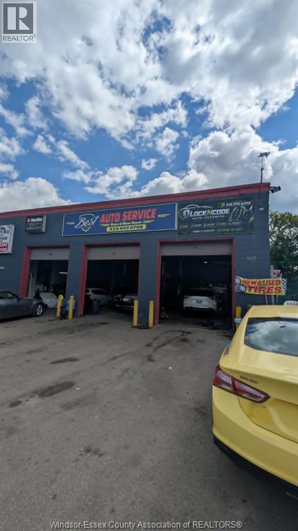 3857 Wyandotte Street East, Windsor, Ontario  N8Y 1G4 - Photo 3 - 26021457
