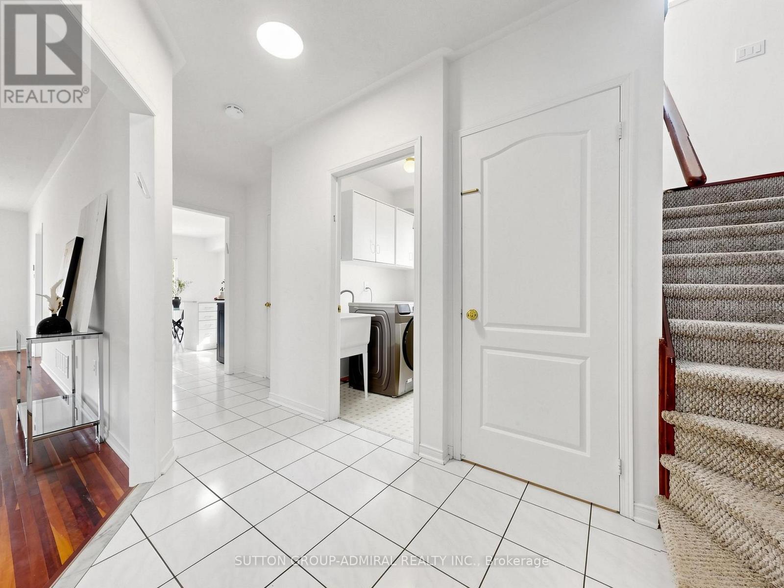48 Glenbury Drive, Vaughan, Ontario  L4J 7X5 - Photo 14 - N13736454