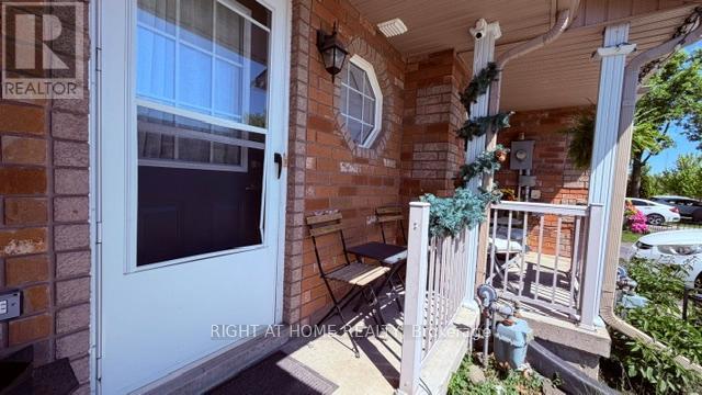 140 Sydenham Wells Road, Barrie, Ontario  L4M 6T3 - Photo 3 - S13736374