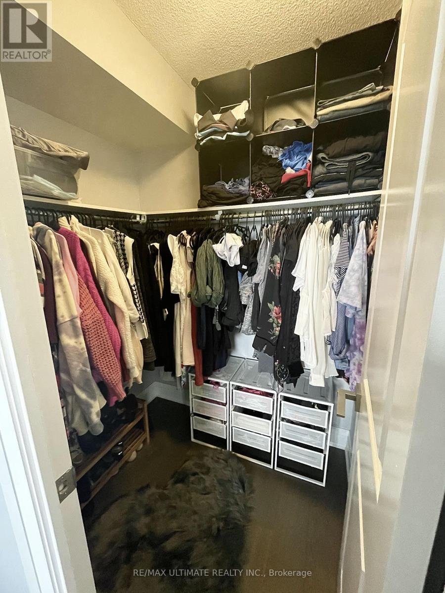 1411 - 1070 Sheppard Avenue W, Toronto, Ontario  M3J 0G8 - Photo 5 - W13736334