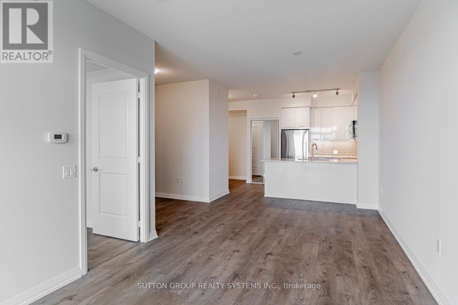 3211 - 35 Watergarden Drive, Mississauga, Ontario  L5R 0G8 - Photo 11 - W13736438