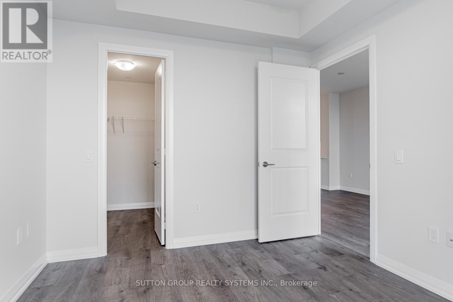 3211 - 35 Watergarden Drive, Mississauga, Ontario  L5R 0G8 - Photo 17 - W13736438