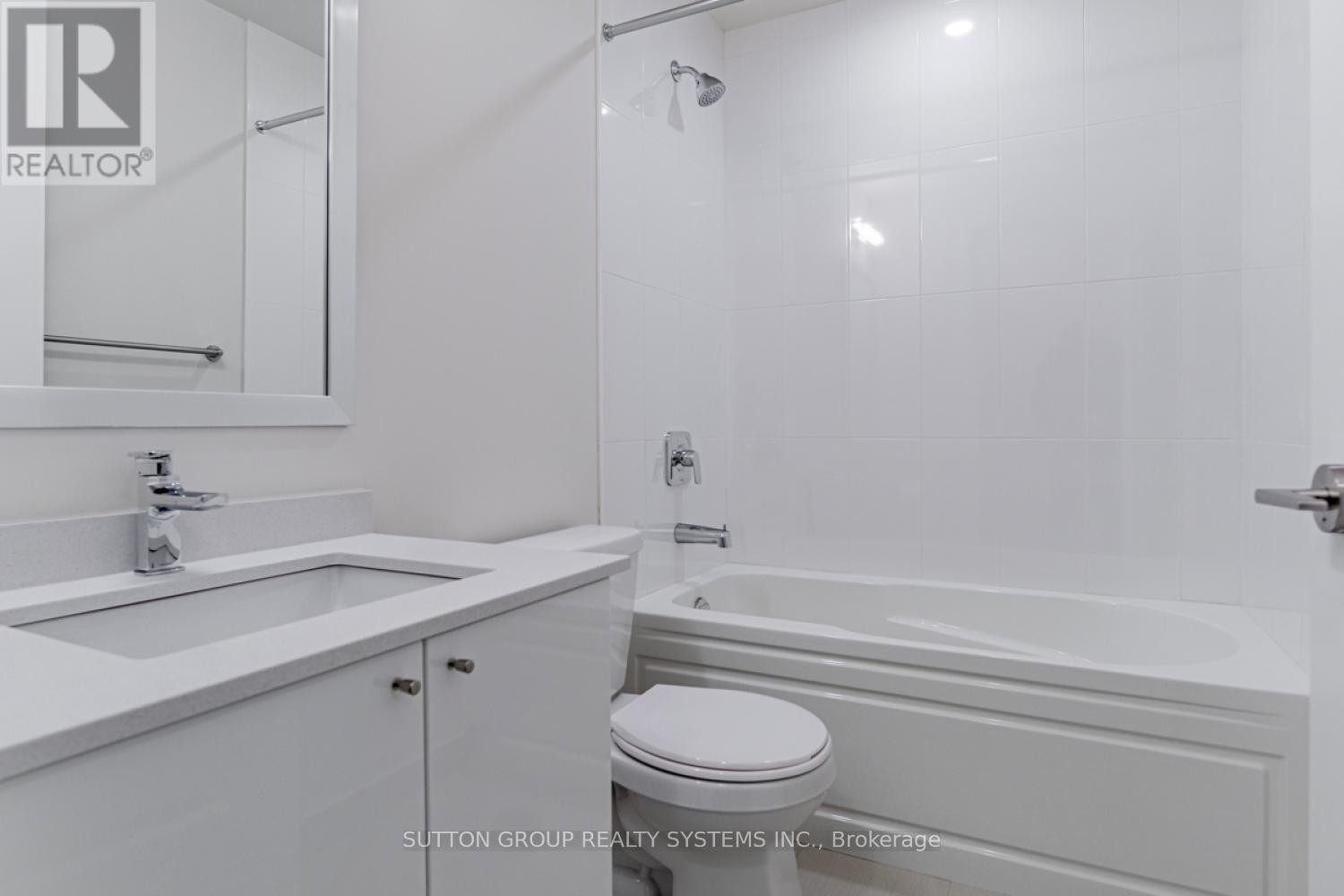 3211 - 35 Watergarden Drive, Mississauga, Ontario  L5R 0G8 - Photo 19 - W13736438