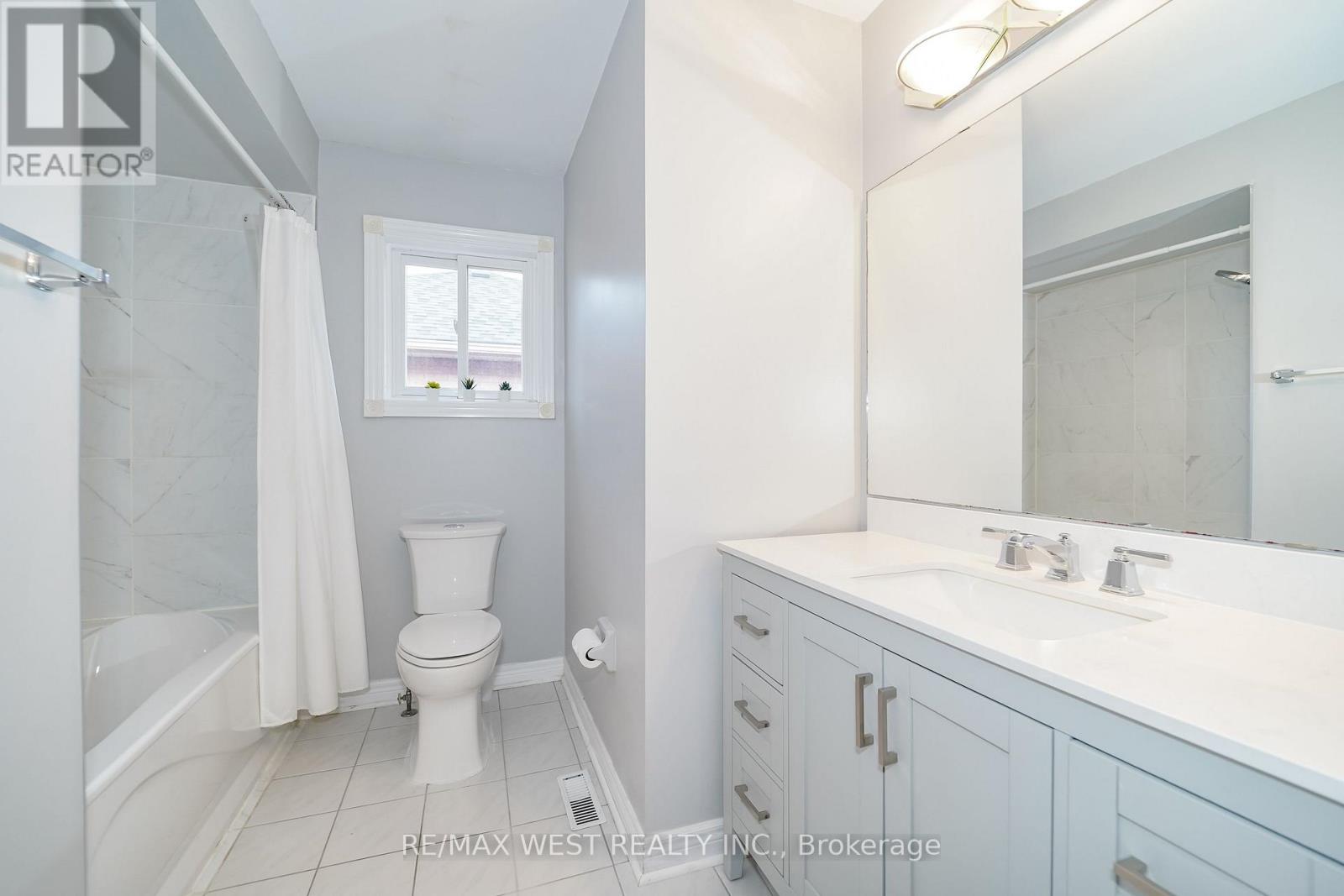 24 Royal Valley Drive, Caledon, Ontario  L7C 1B2 - Photo 11 - W13736464