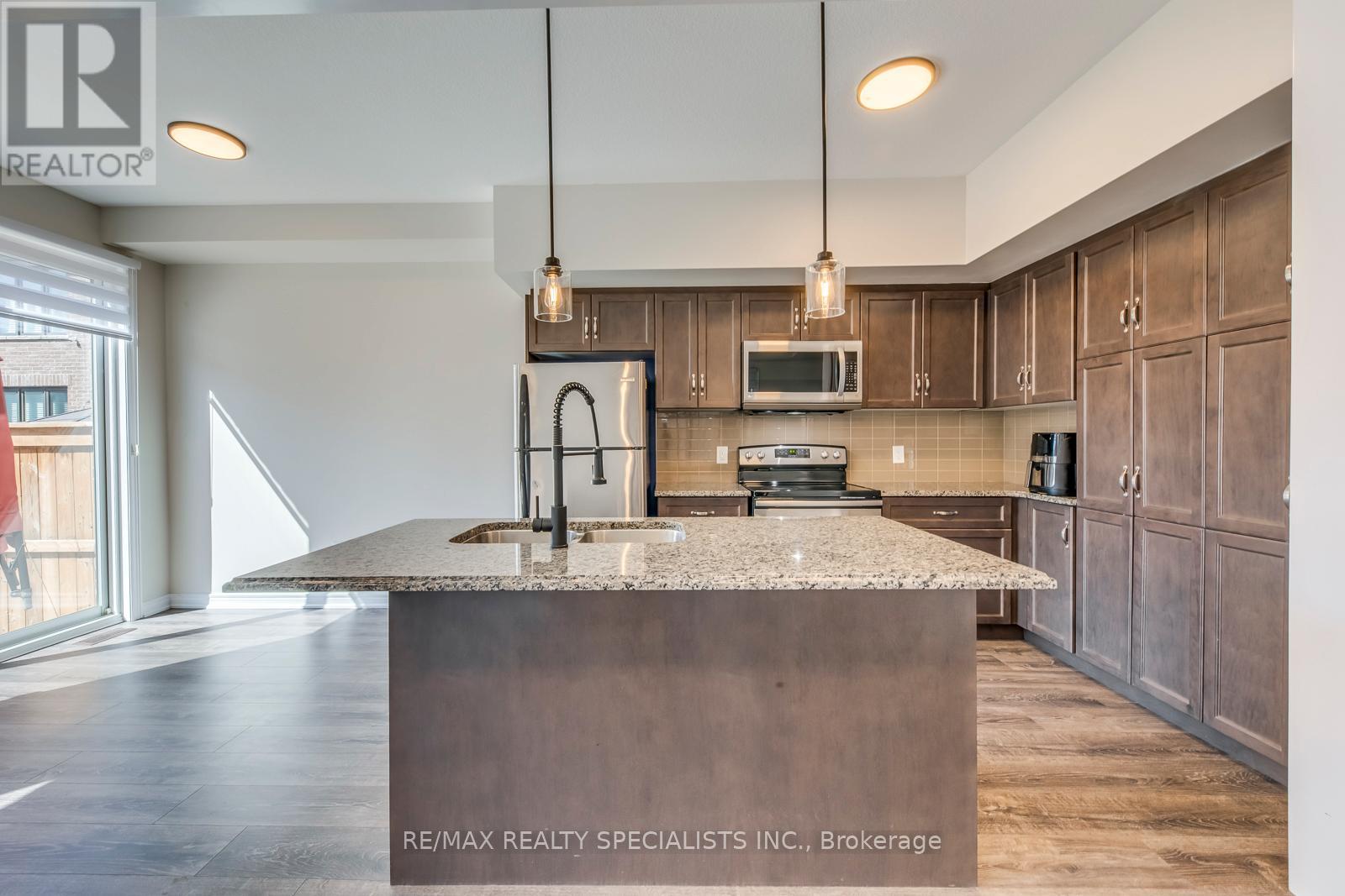 35 Pelican Lane, Hamilton, Ontario  L8K 0A4 - Photo 17 - X13736410