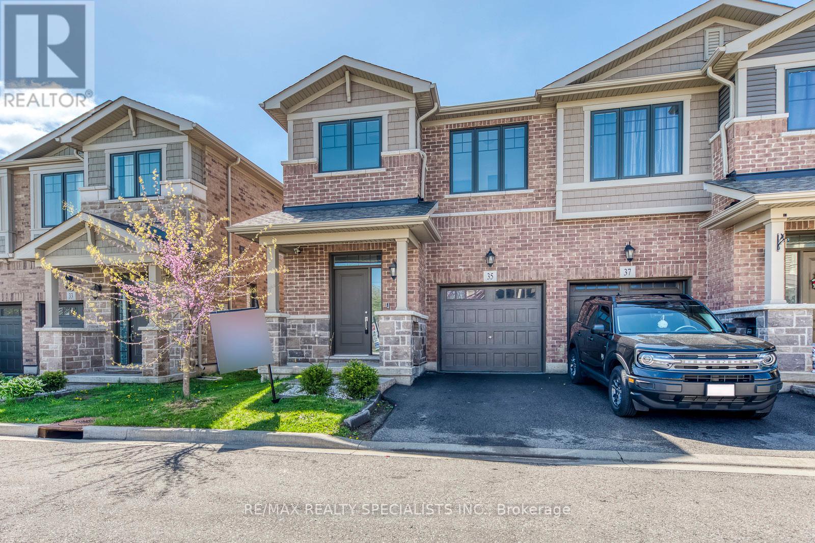 35 Pelican Lane, Hamilton, Ontario  L8K 0A4 - Photo 2 - X13736410