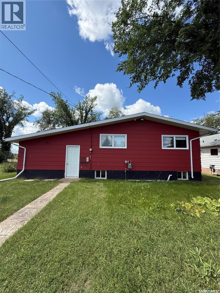 358 First Street Nw, Preeceville, Saskatchewan  S0A 3B0 - Photo 7 - SK047304