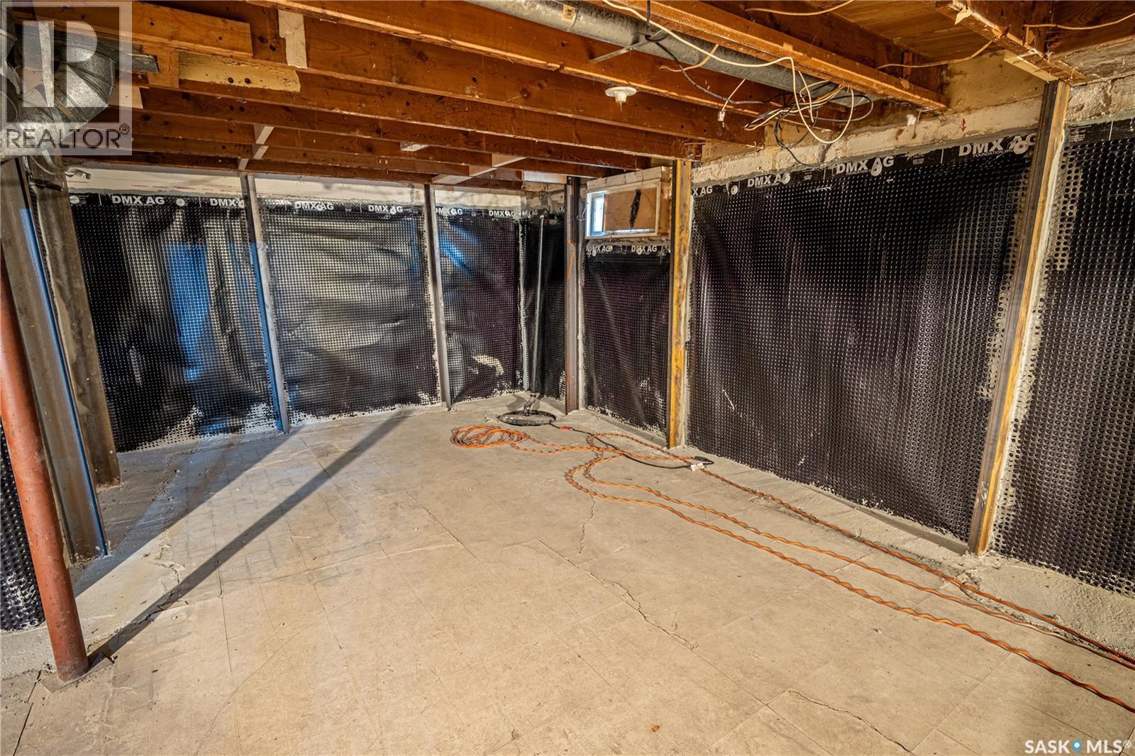 3303 Dewdney Avenue, Regina, Saskatchewan  S4T 0Y9 - Photo 22 - SK047294