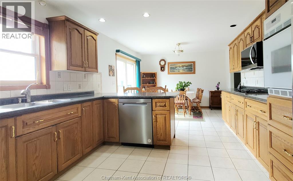 8560 Talbot Trail, Cedar Springs, Ontario  N0P 1E0 - Photo 15 - 26021106