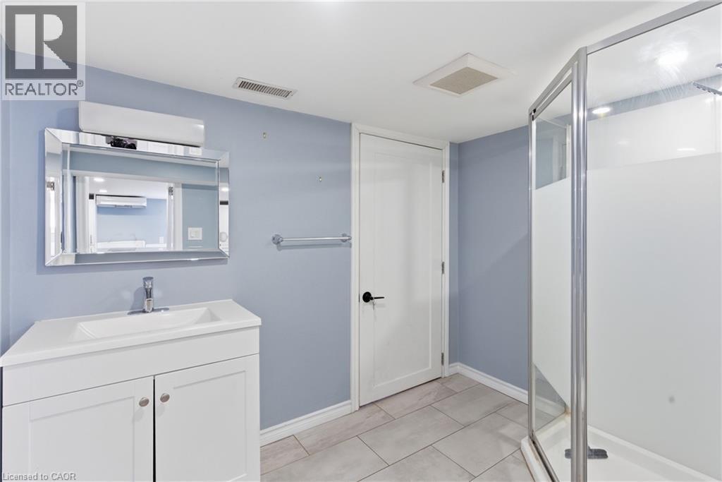 880 Lawrence Road, Hamilton, Ontario  L8K 2A3 - Photo 38 - 40842964