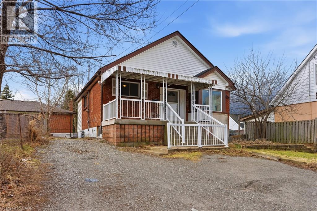 880 LAWRENCE Road, Hamilton, Ontario