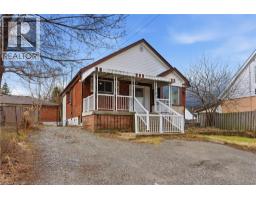 880 LAWRENCE Road, Hamilton, Ontario