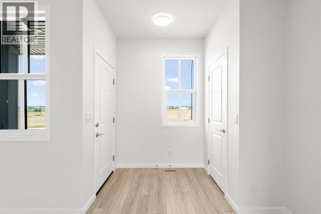 19710 40 Street Se, Calgary, Alberta  T3M 4M3 - Photo 2 - A2339209