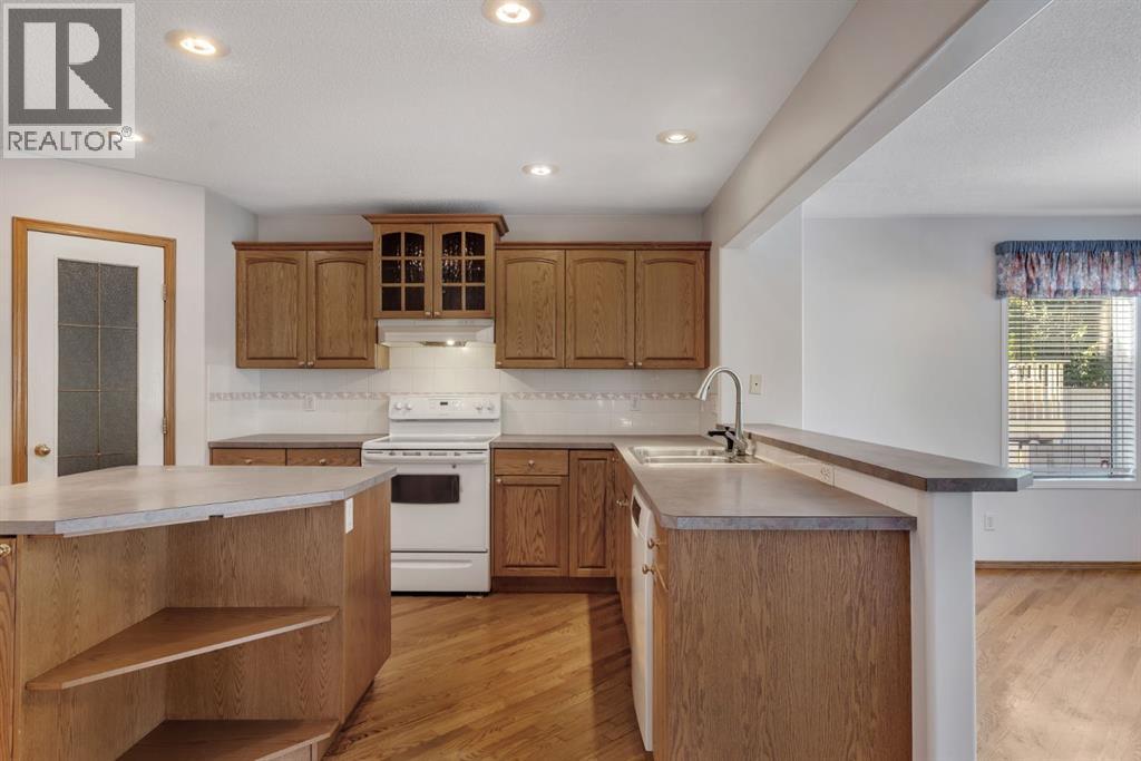 83 Panorama Hills Close NW, Calgary, Alberta  T3K 5J2 - Photo 13 - A2338000