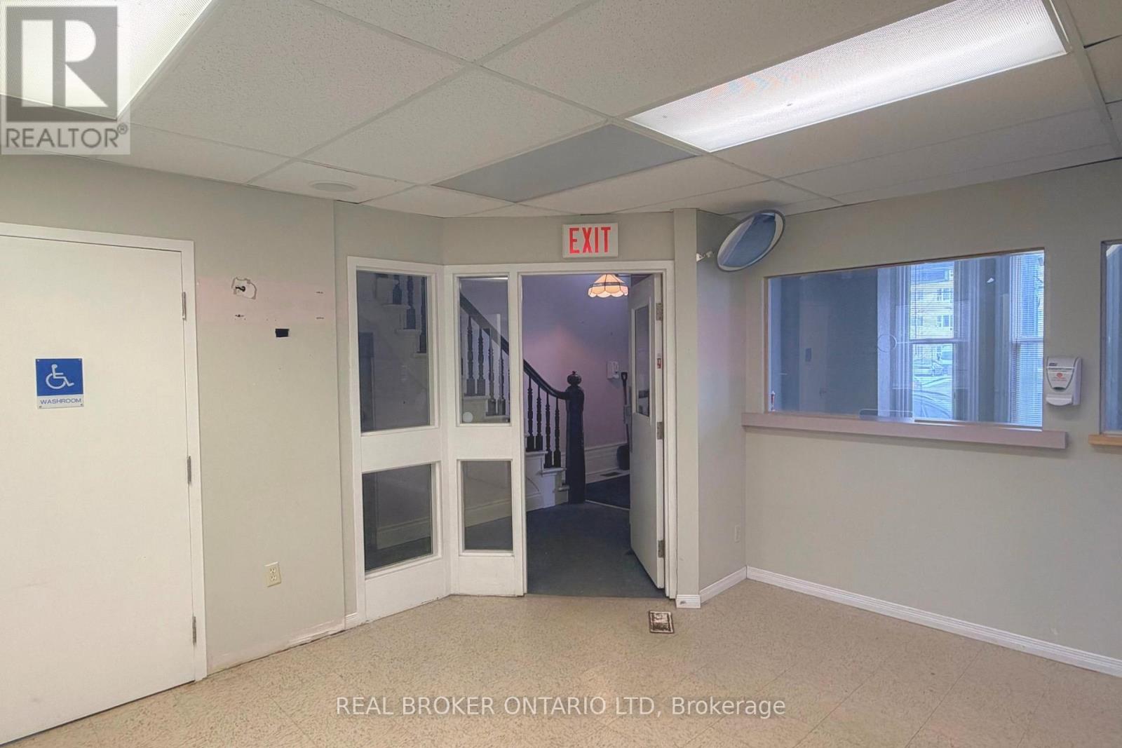 425-427 William Street, London East, Ontario  N6B 3E1 - Photo 5 - X12905428