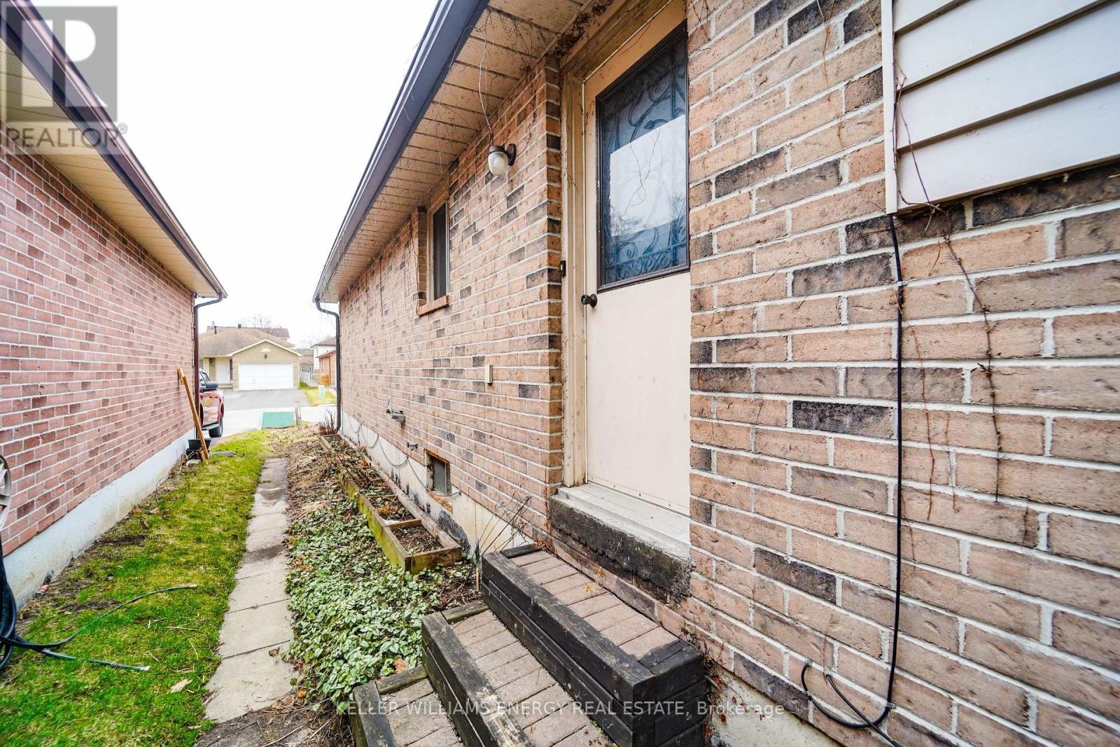 23 Downham Drive, Clarington, Ontario  L1C 4G9 - Photo 28 - E13736474