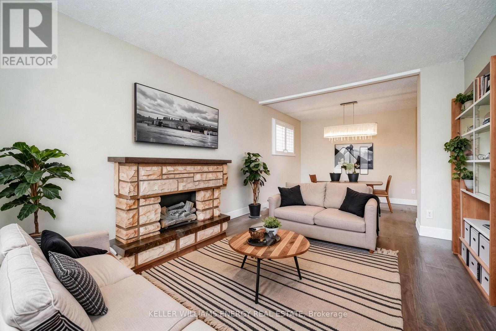 23 Downham Drive, Clarington, Ontario  L1C 4G9 - Photo 6 - E13736474