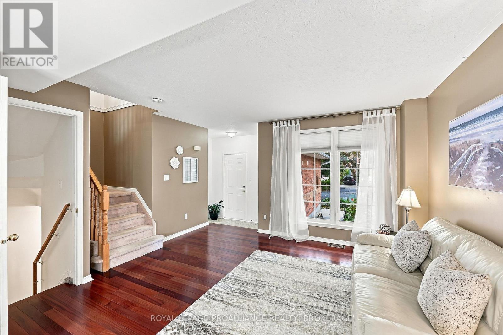 562 Quail Court, Kingston, Ontario  K7M 8Z3 - Photo 5 - X13736558