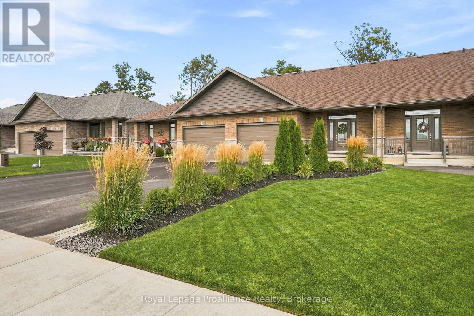 93 APPLEDENE DRIVE, Quinte West, Ontario