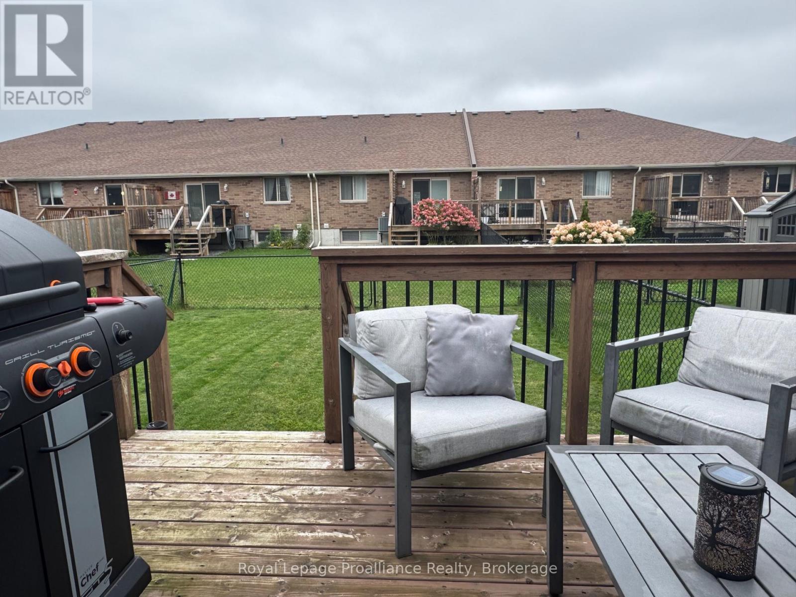 19 Mcintosh Crescent, Quinte West, Ontario  K8V 0G1 - Photo 17 - X13736682