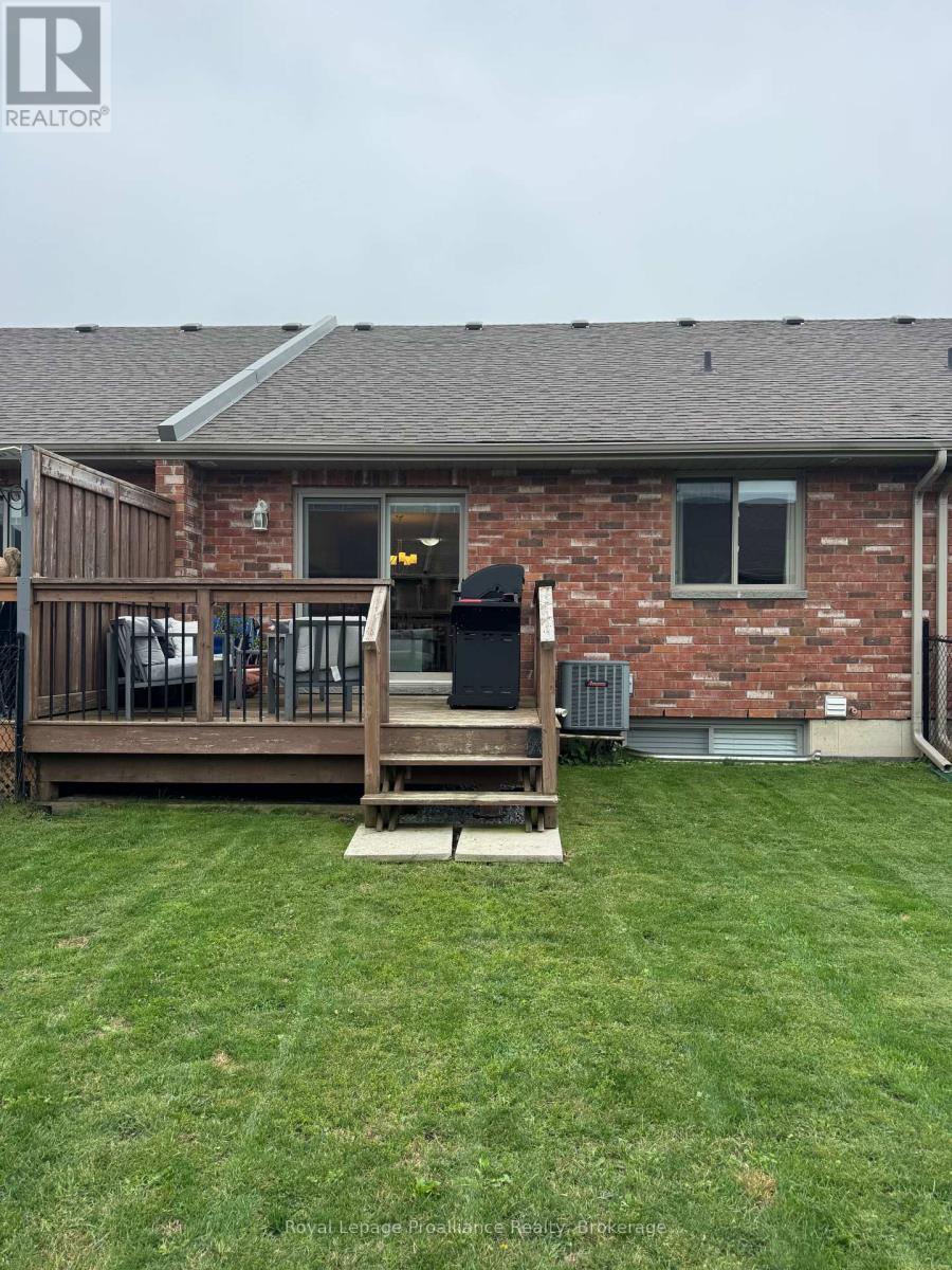 19 Mcintosh Crescent, Quinte West, Ontario  K8V 0G1 - Photo 20 - X13736682