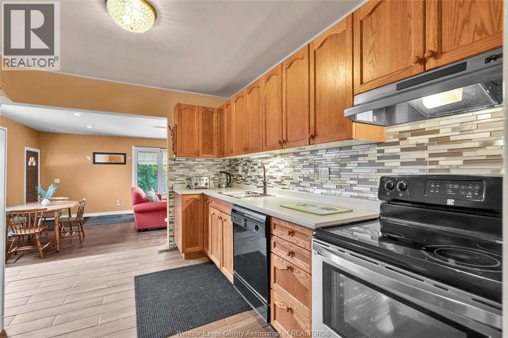 1903 Ellrose Avenue, Windsor, Ontario  N8W 4V1 - Photo 6 - 26021451