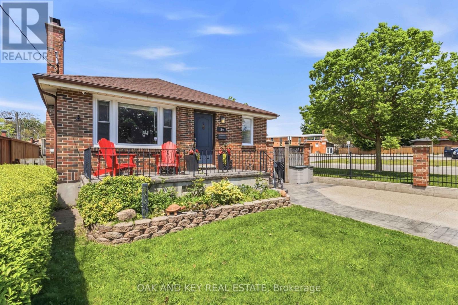 169 Ellsworth Crescent, London East, Ontario  N5W 1J5 - Photo 4 - X13736588