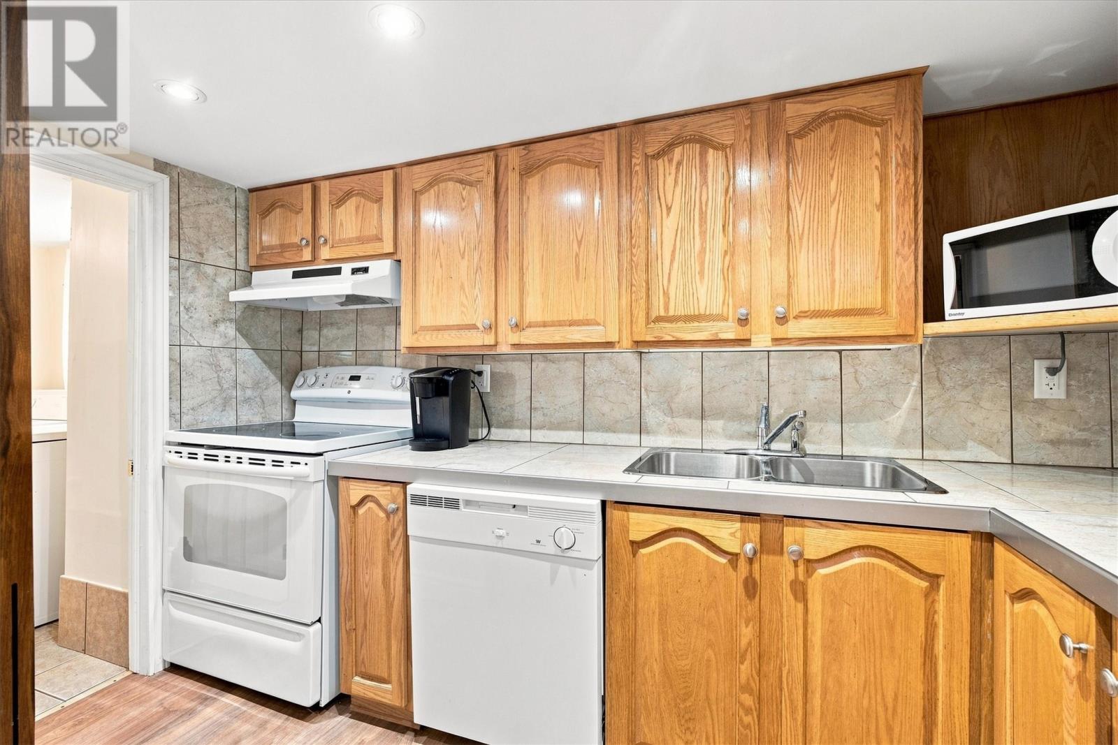 43 Goodview Street, St. John's — photo 8