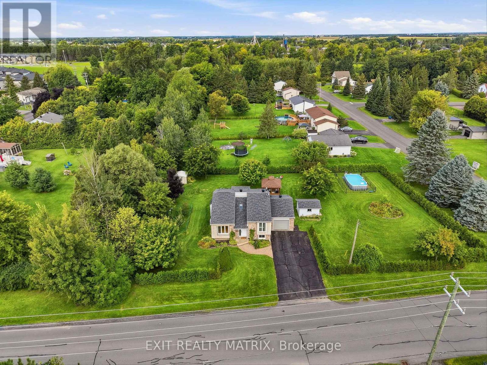 44 Ste Therese Boulevard, Russell, Ontario K0A 1W0 - Photo 40 - X13736592