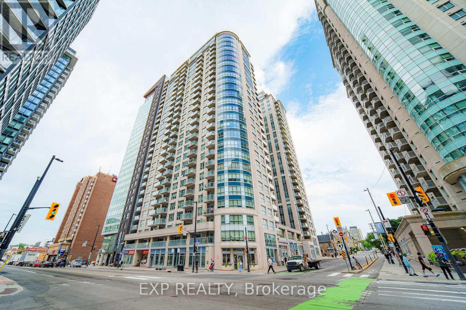1906 - 242 Rideau Street, Ottawa, Ontario K1N 0B7 - Photo 1 - X13736854