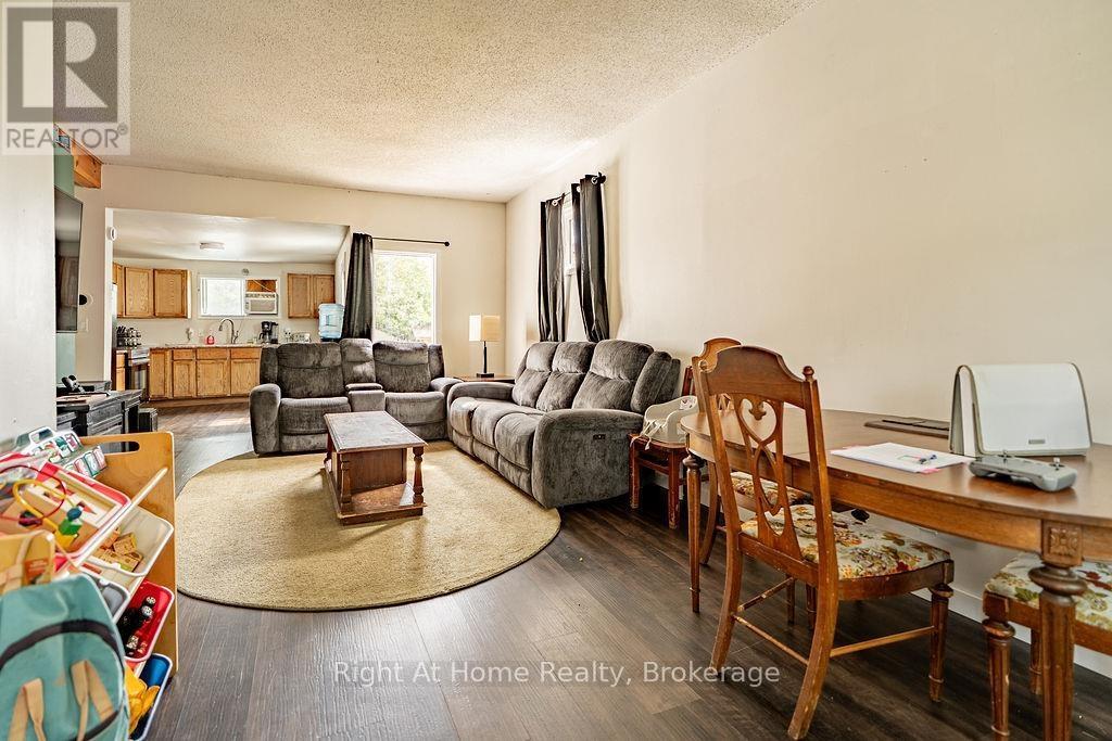 75 Ontario Street, Thunder Bay, Ontario  P7B 3G1 - Photo 4 - X13684188