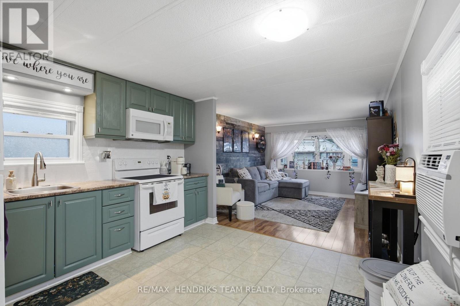 317 - 241 St. Paul Street W, St. Catharines, Ontario  L2S 2E5 - Photo 8 - X13736498