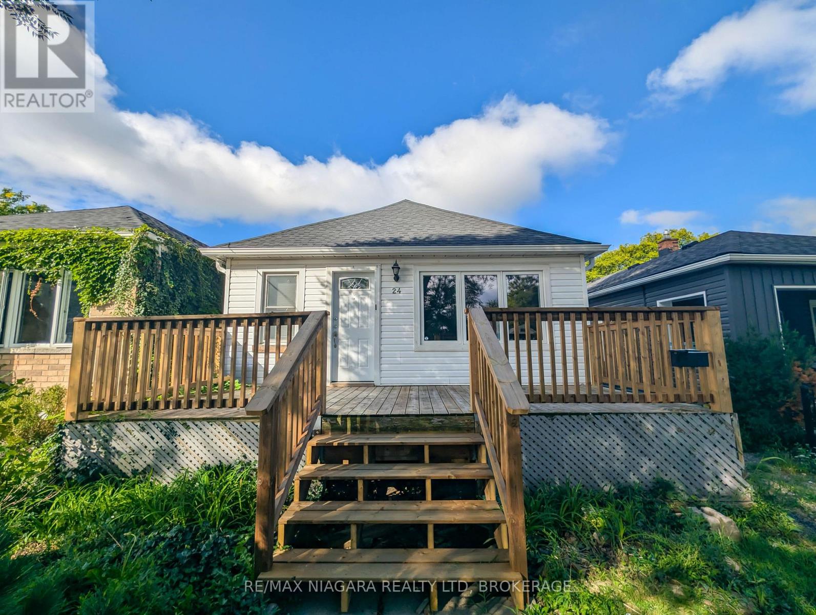 24 Churchill Street, St. Catharines, Ontario  L2S 2P2 - Photo 2 - X13736528