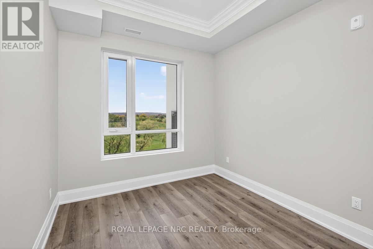 Up32 - 50 Herrick Avenue, St. Catharines, Ontario  L2P 2T9 - Photo 29 - X13736844