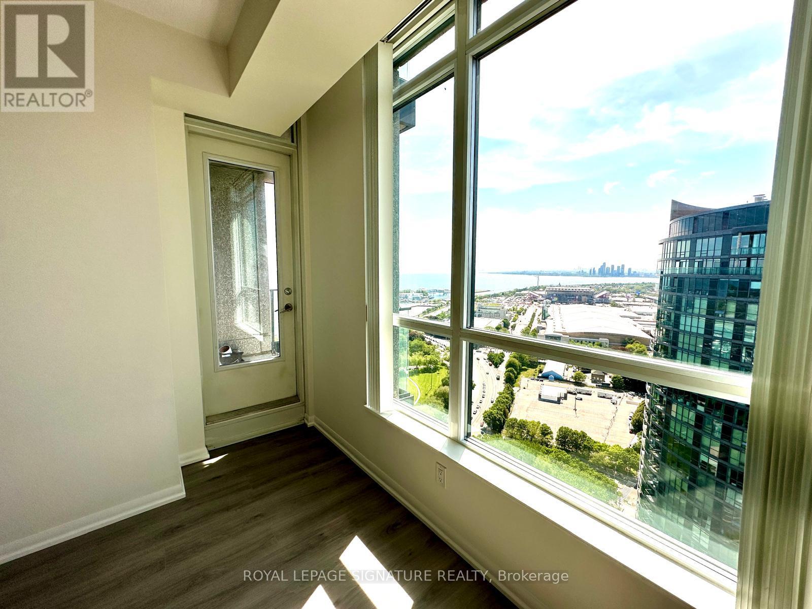 3709 - 215 Fort York Boulevard, Toronto, Ontario  M5V 4A2 - Photo 11 - C13736506